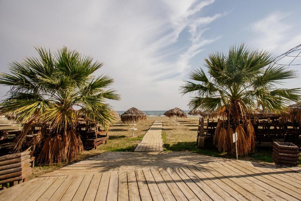 Olive Island Apartment Larnaca Exterior photo